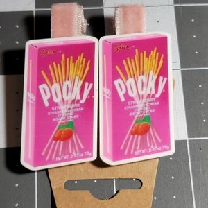 Set of Pocky Hairclips